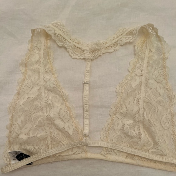 Lace bralette - Picture 2 of 4